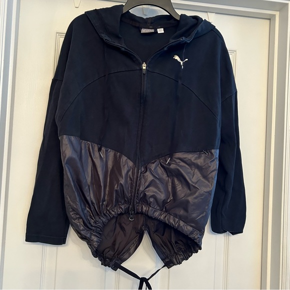 PUMA Black Transition Full Zip Hoodie Keeps You Dry Fabric Sweatshirt Size S - Picture 2 of 7